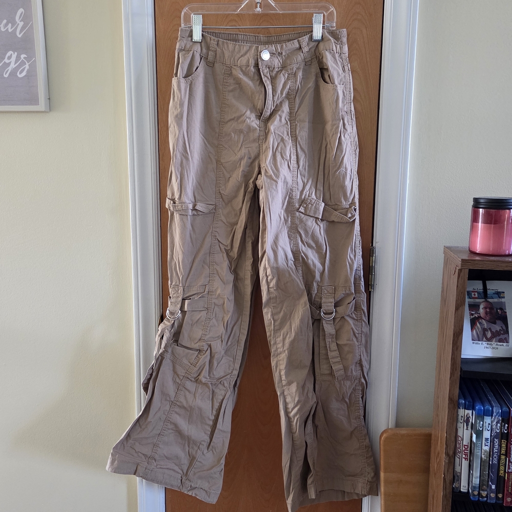 Tan Cargo Pants No Boundaries XS (0-2)